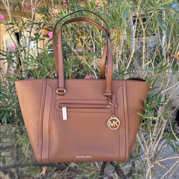 Michael Kors Handbags - Carine front zip leather tote luggage